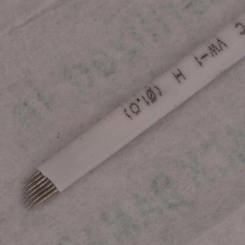 NOŻYK DO BRWI, 7 CF, 0,30 MM