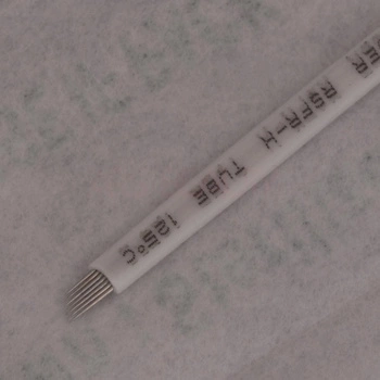 NOŻYK DO BRWI, 7 CF, 0,20 MM